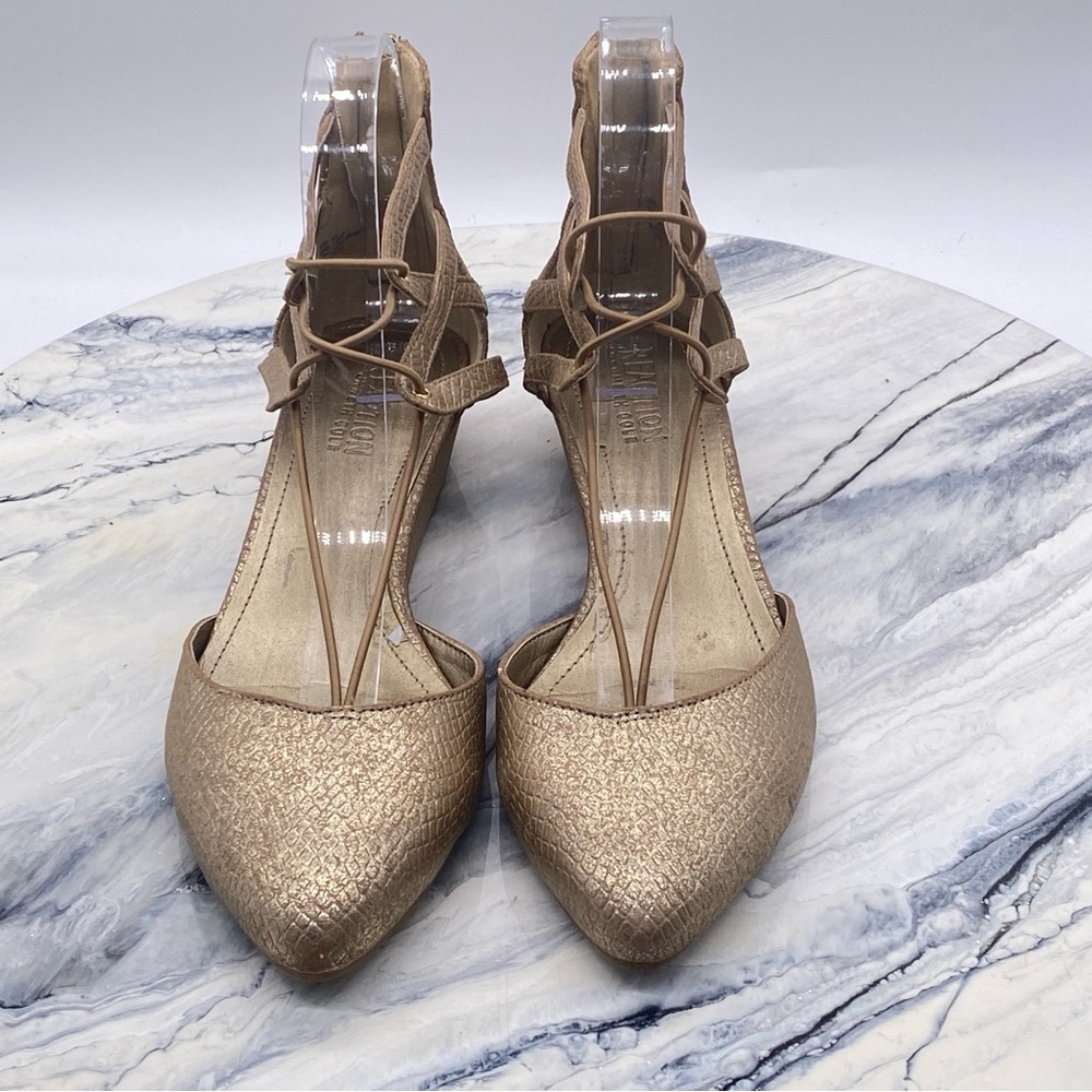 NWT Kenneth Cole Reaction gold wedges Size 7 M - Picture 3 of 11